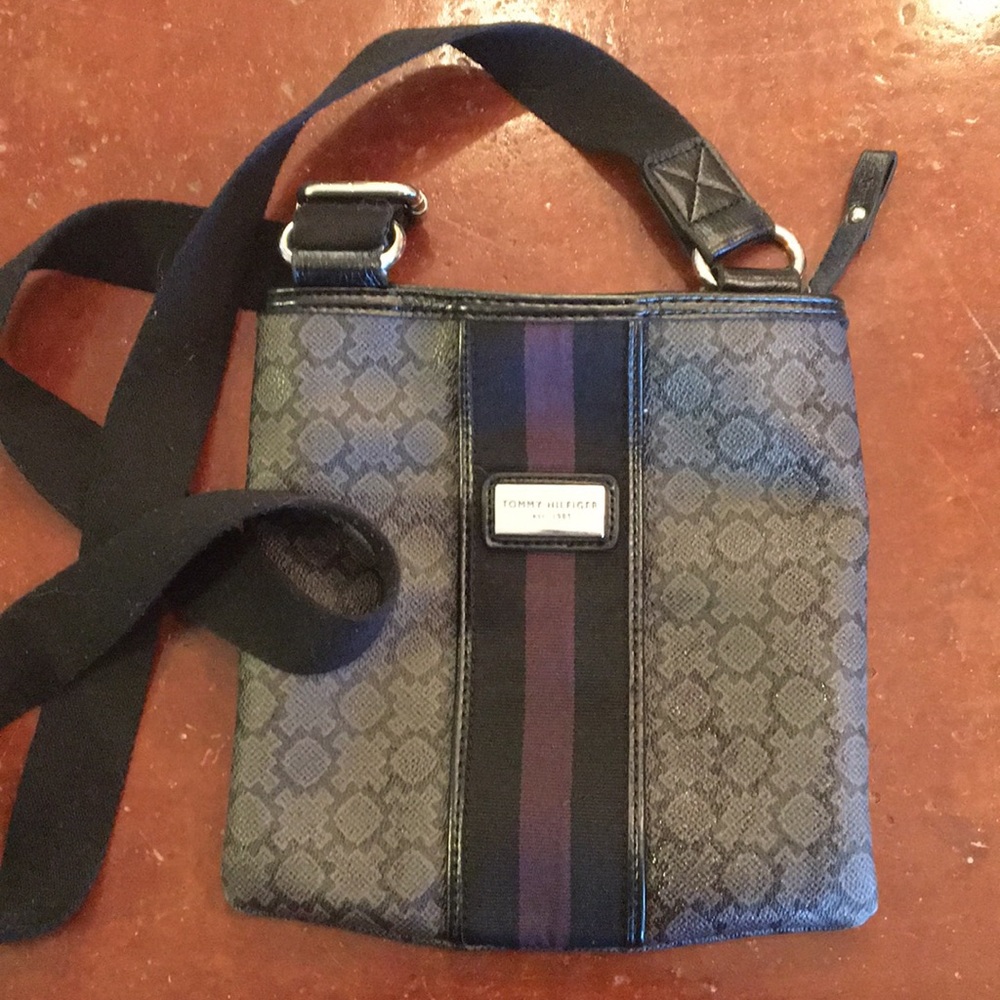 Tommy Hilfiger cross body purse